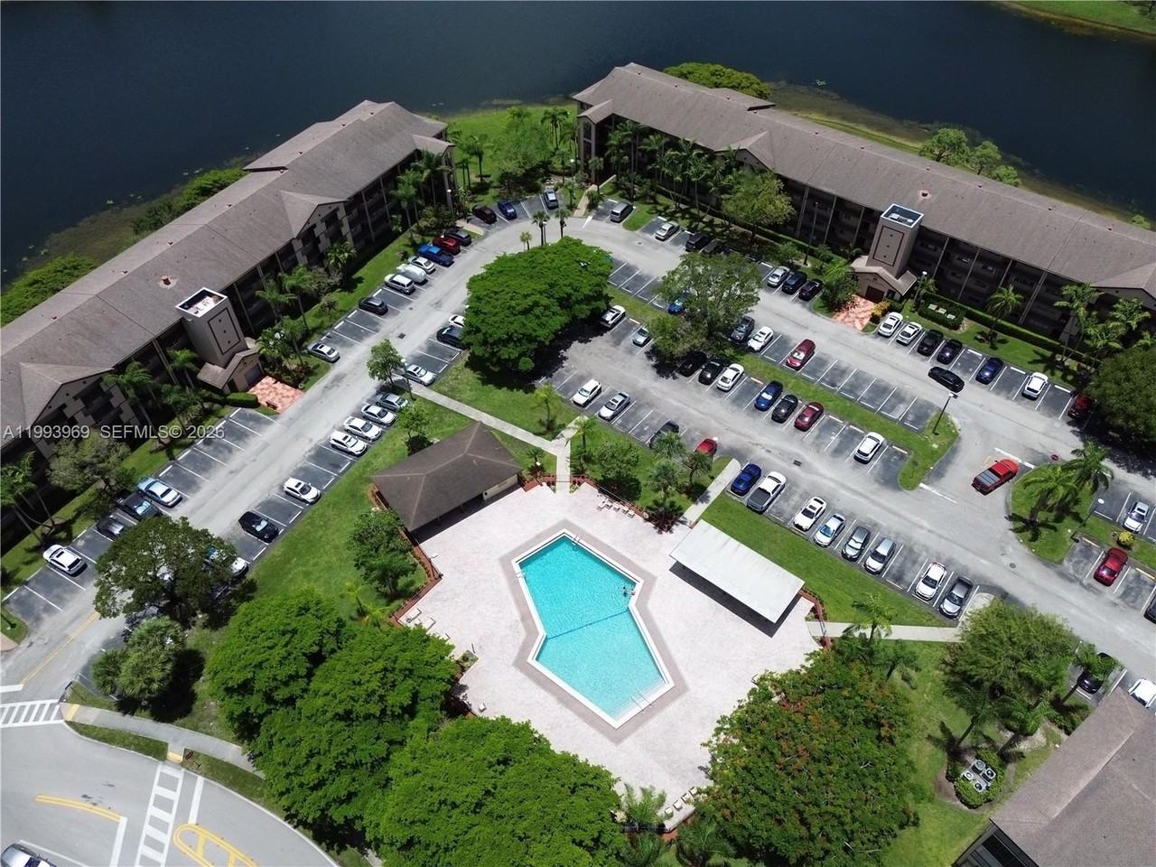 12500 Sw 5th Ct #307M