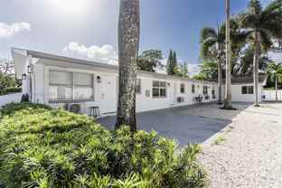 55 Sw 13th St #A - Photo 1 of 1