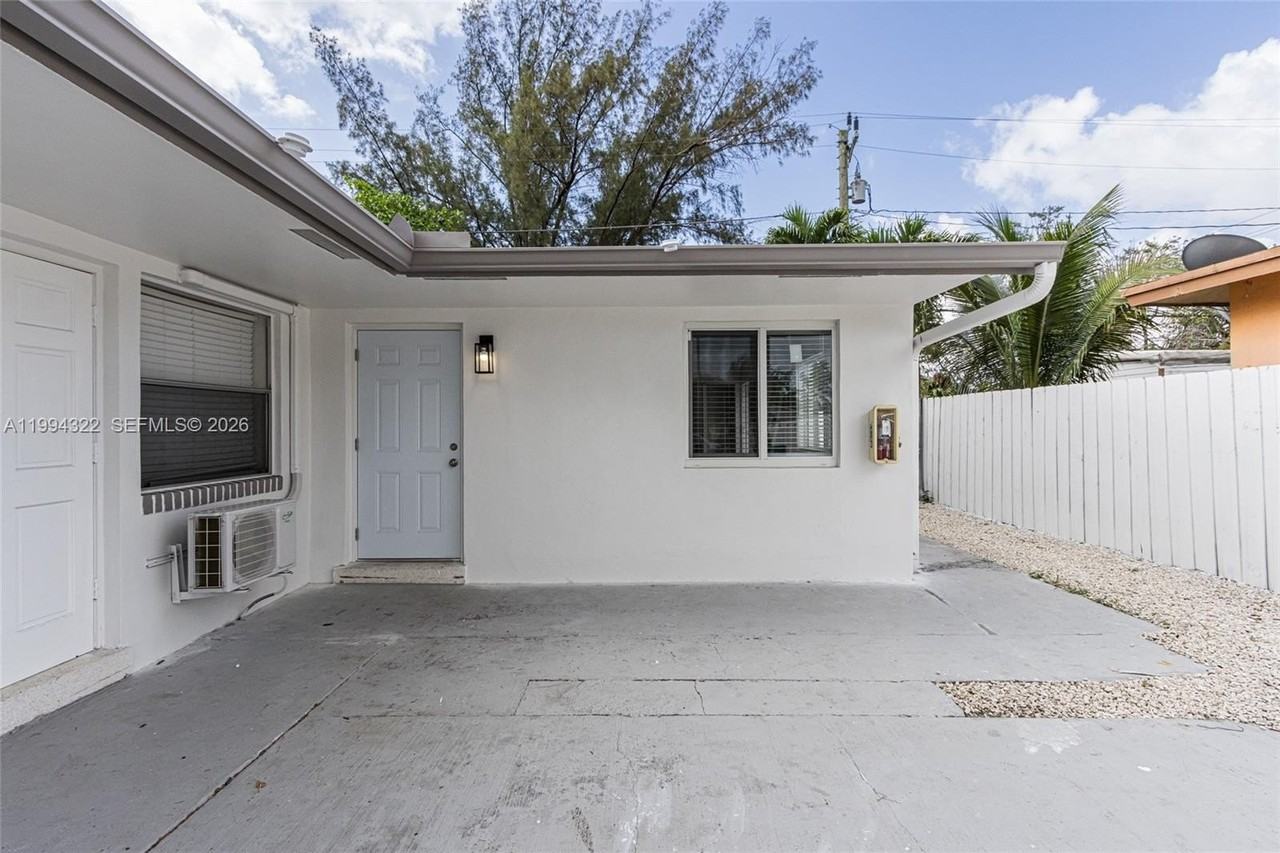 55 Sw 13th St #A - Photo 5 of 25