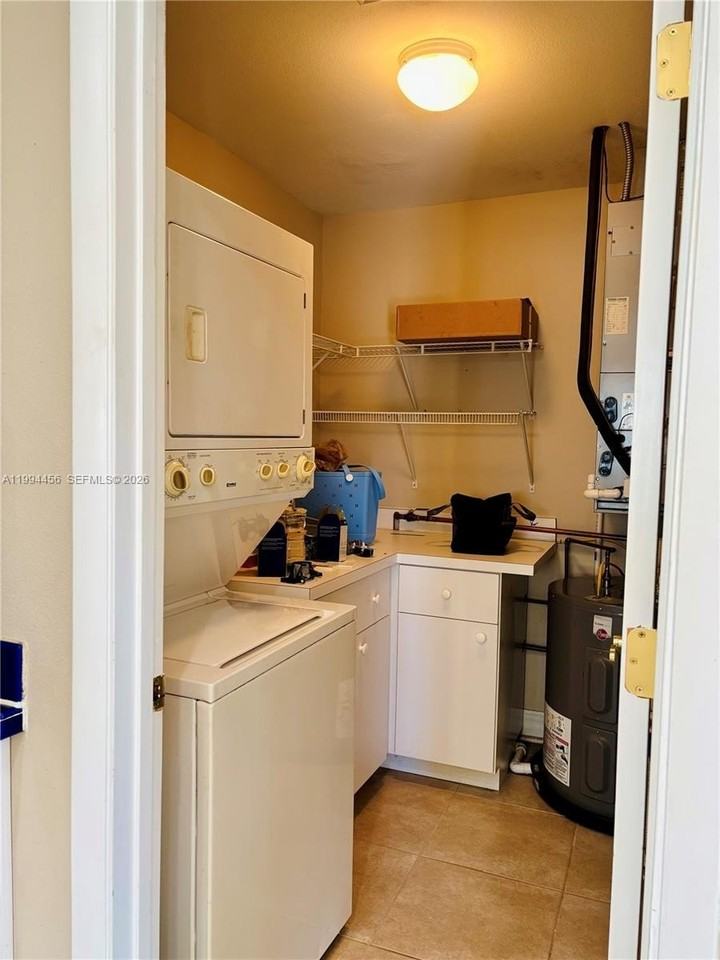 1323 Bayshore Dr #203 - Photo 7 of 27