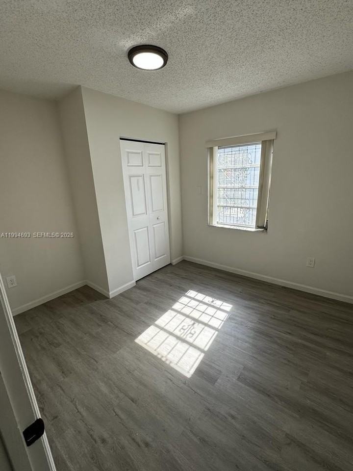 2734 Sw 30th Ct #3 - Photo 3 of 10