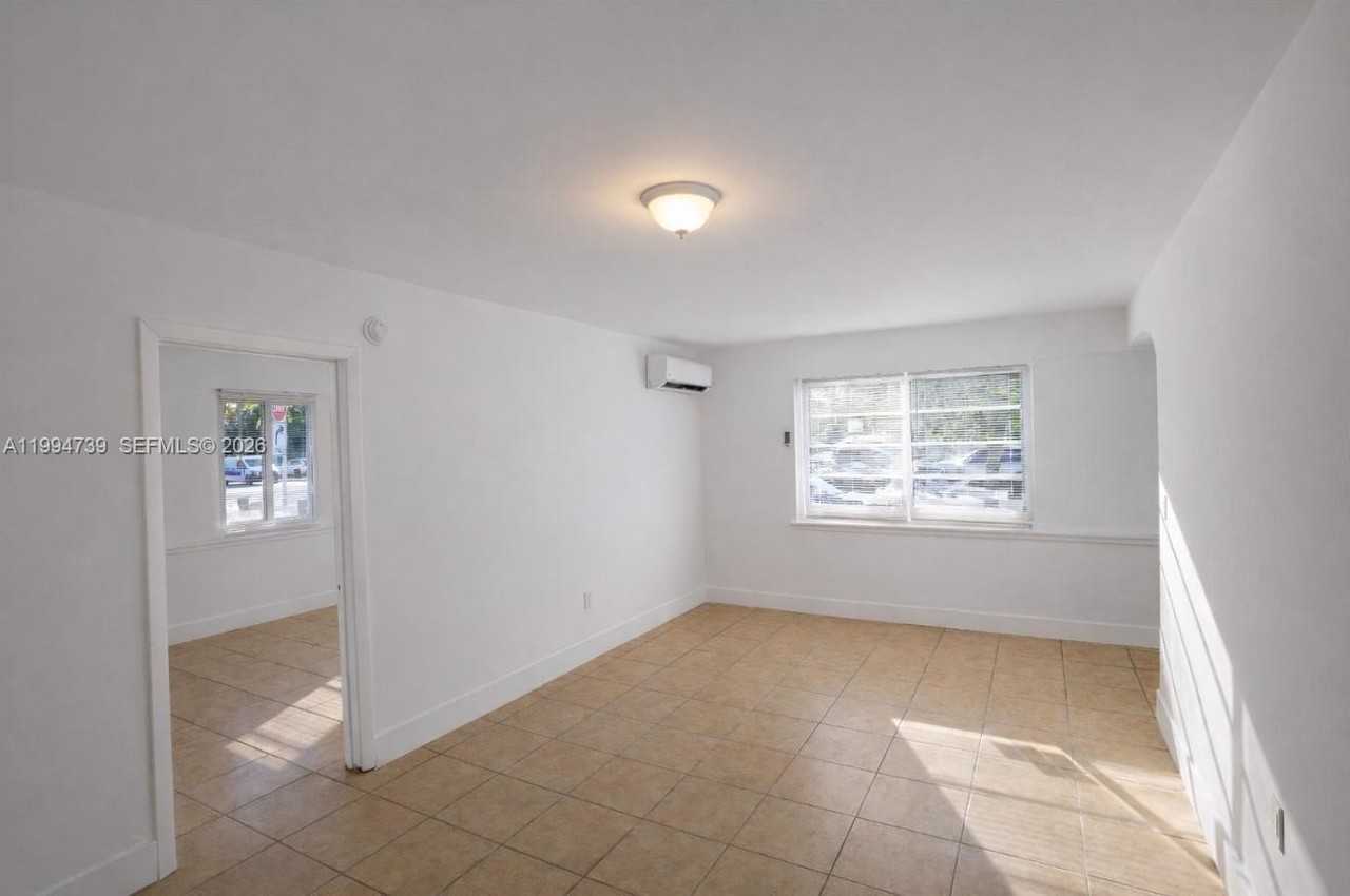 5305 Biscayne Blvd #101 - Photo 3 of 7