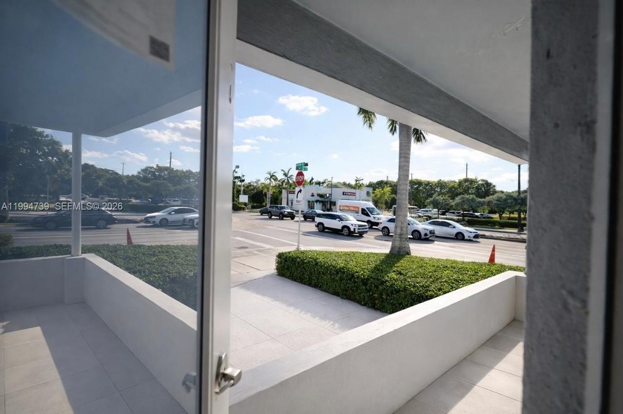 5305 Biscayne Blvd #101 - Photo 6 of 7