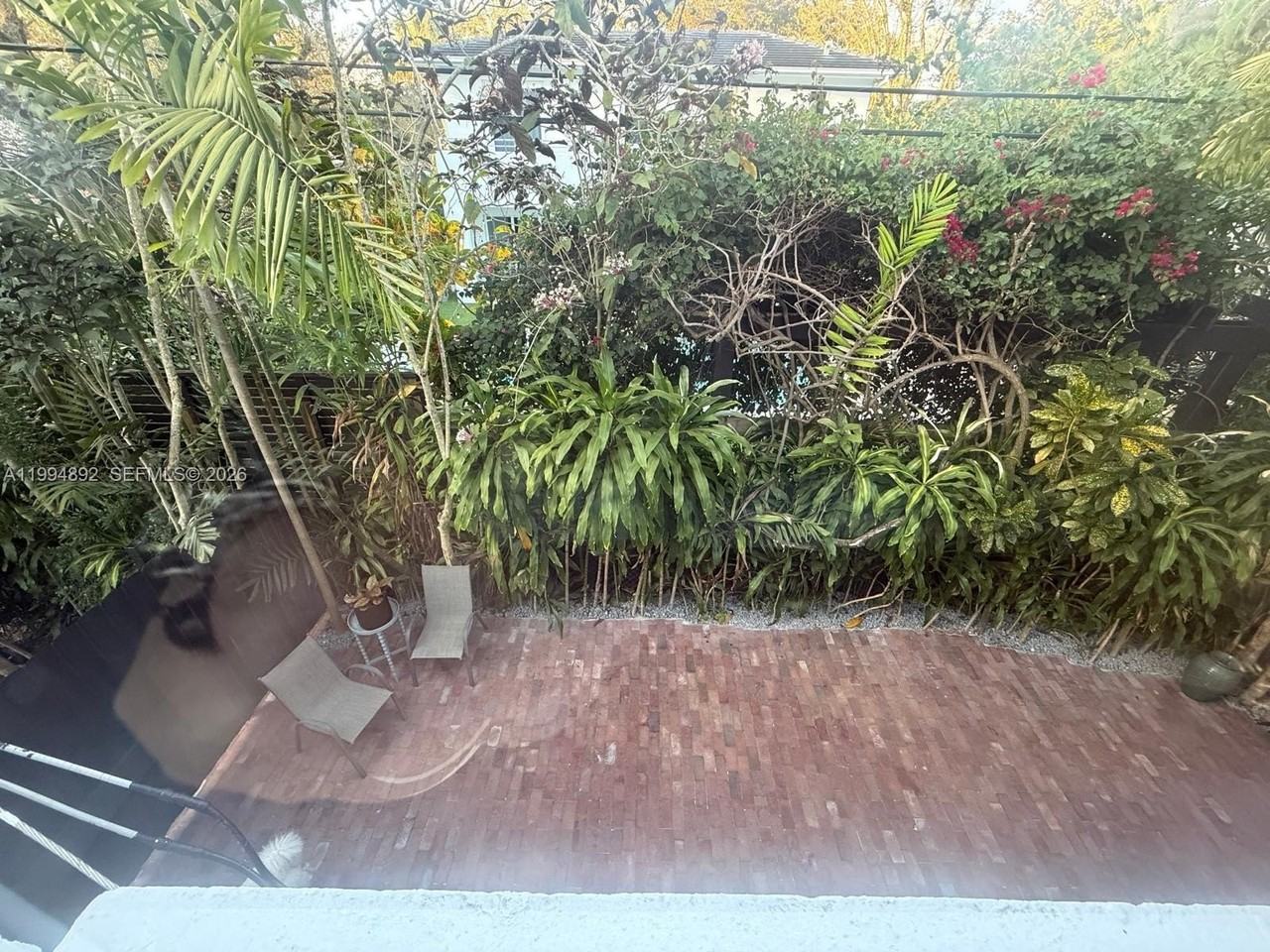 1235 Coral Way - Photo 7 of 32