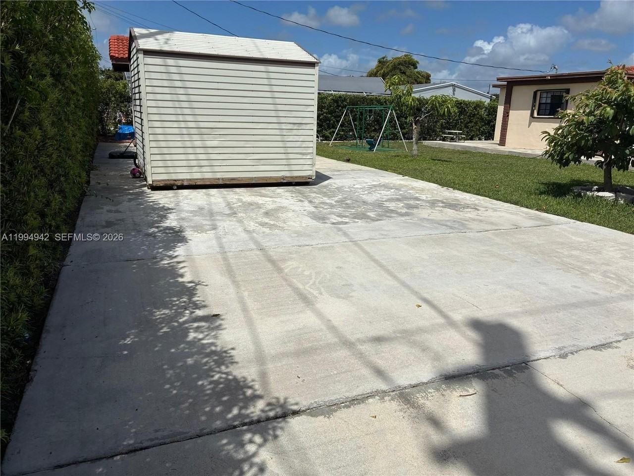 1580 Ne 12th St #0 - Photo 5 of 5