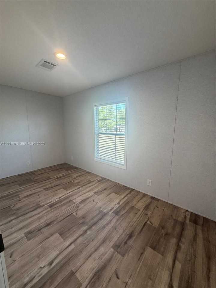 130 N Granja St #0 - Photo 3 of 10