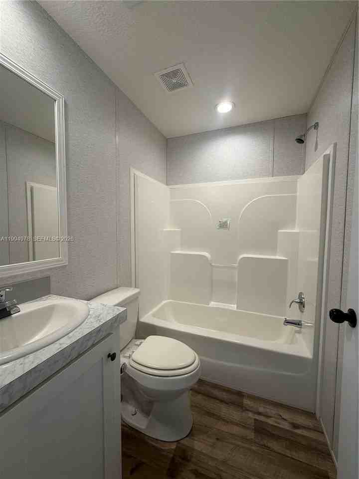 130 N Granja St #0 - Photo 4 of 10