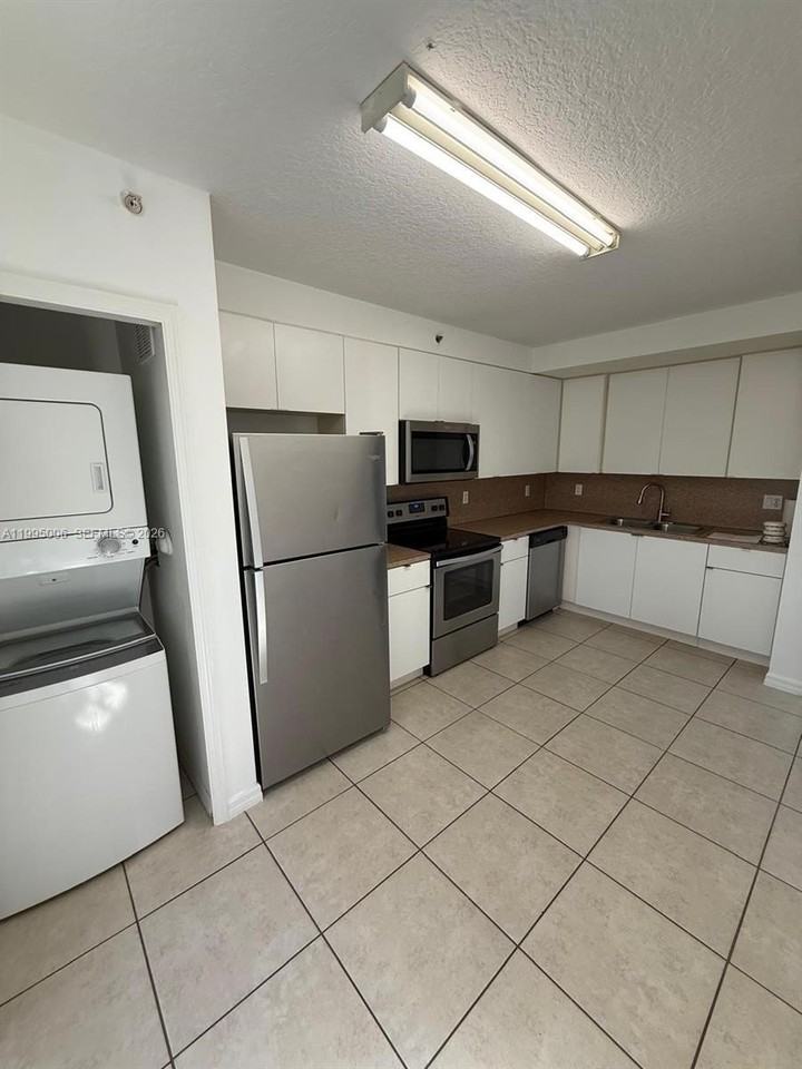 22701 Sw 88th Pl #202-9 - Photo 2 of 11