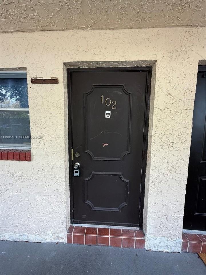 8604 Nw 35th St #102 - Photo 3 of 14