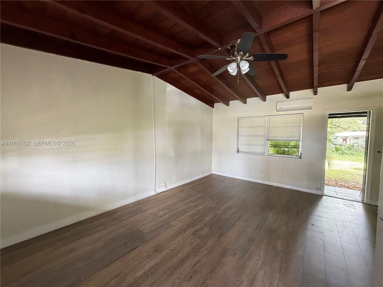 1580 Ne 145th St #1582 - Photo 2 of 10