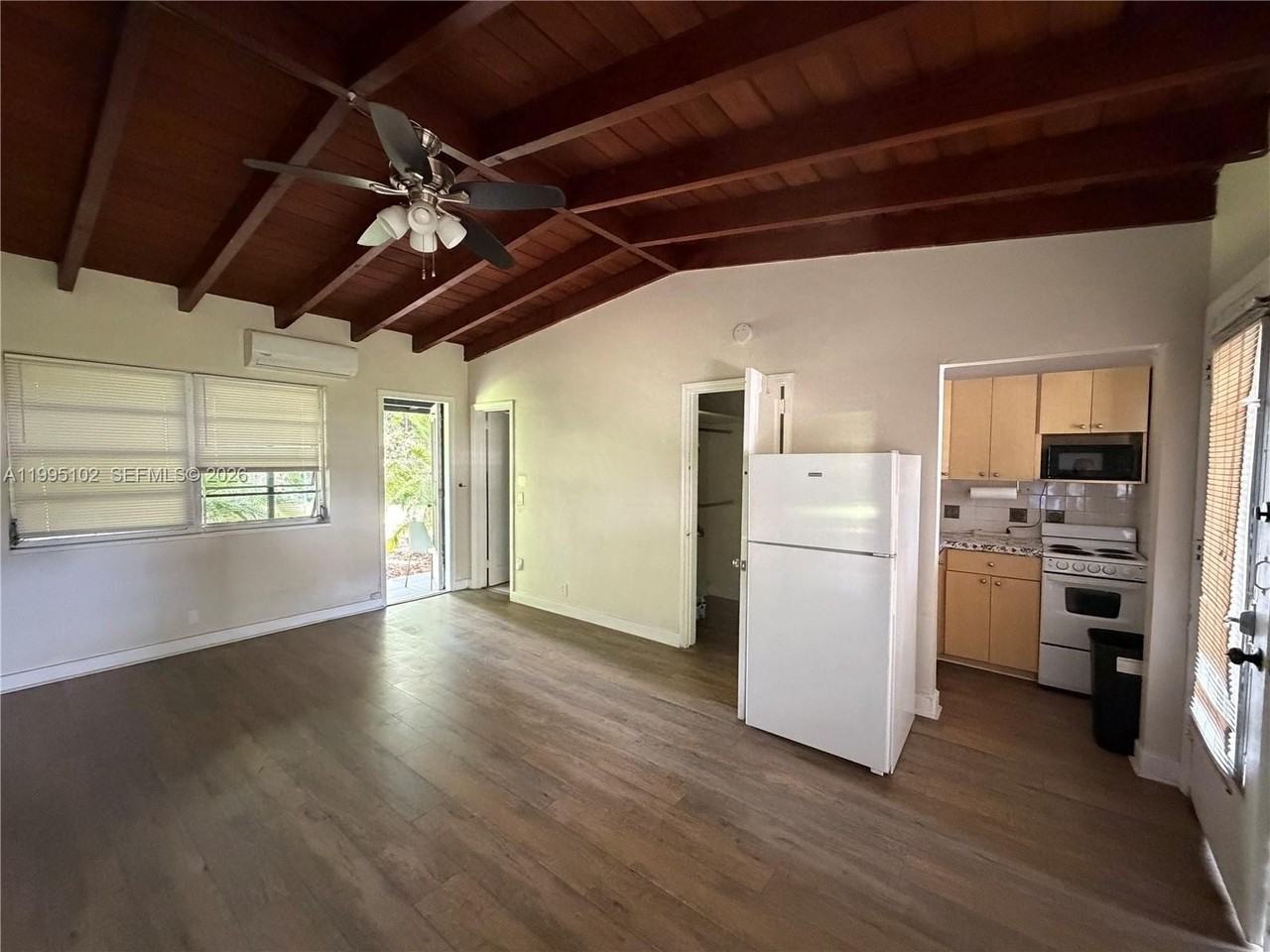 1580 Ne 145th St #1582 - Photo 3 of 10