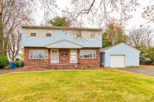 featured image of 347 Lincoln Blvd