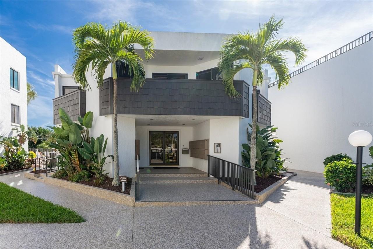 2955 N Beach Rd #E122 - Photo 4 of 32