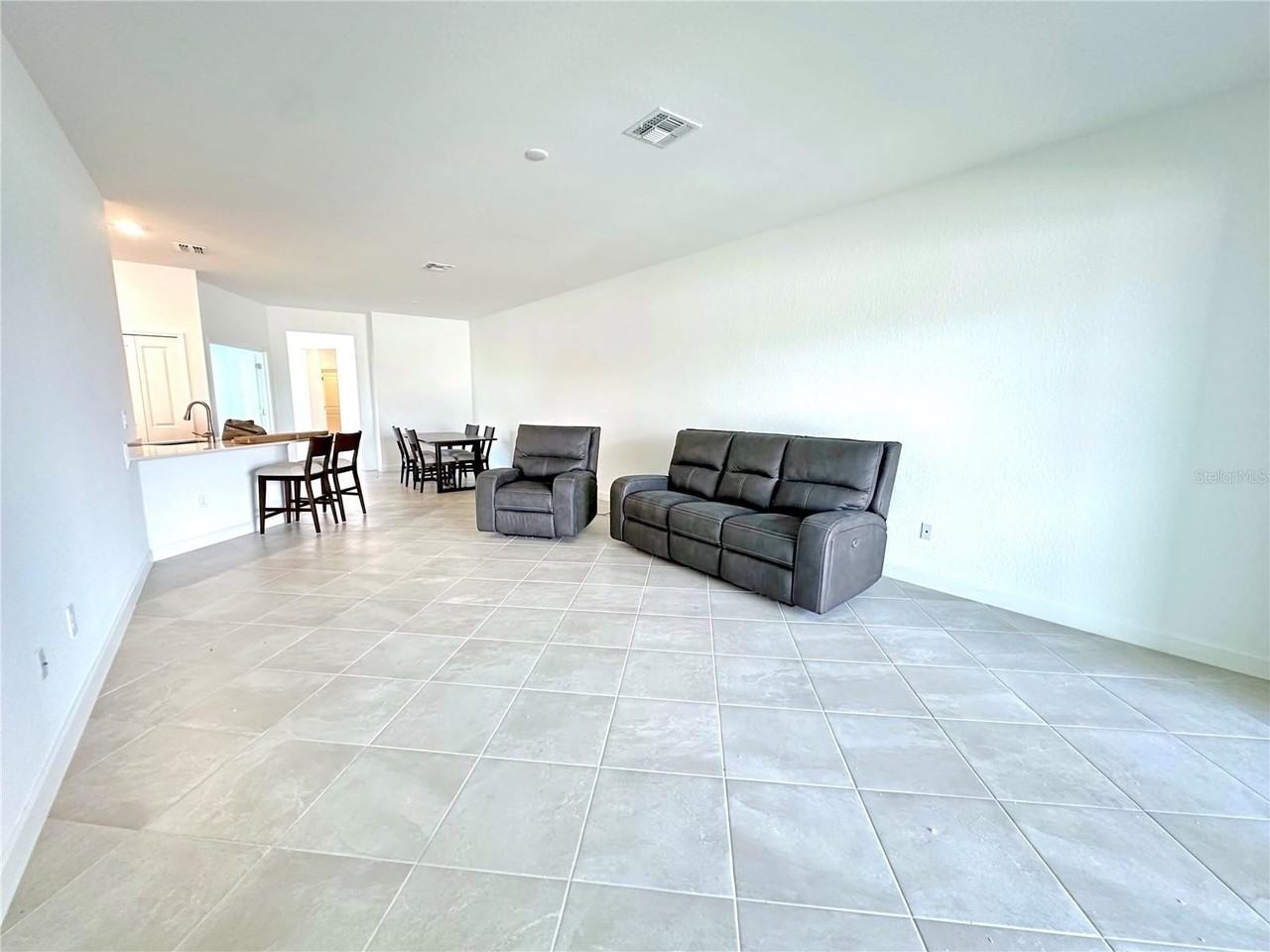 8225 Shore Lake Dr - Photo 6 of 39