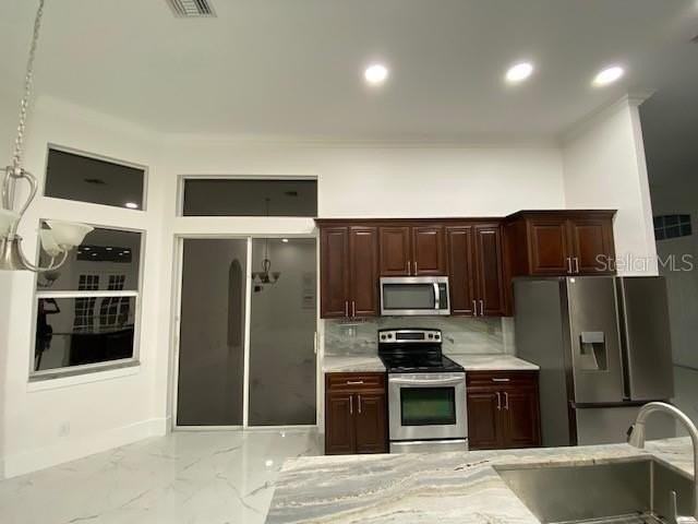 26 Nw 8th Pl - Photo 3 of 18