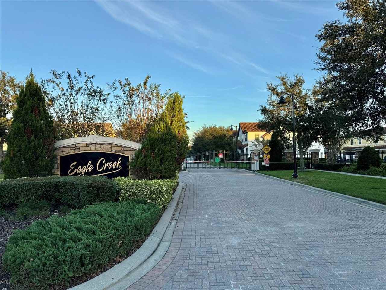 9799 Winnington St - Photo 2 of 50