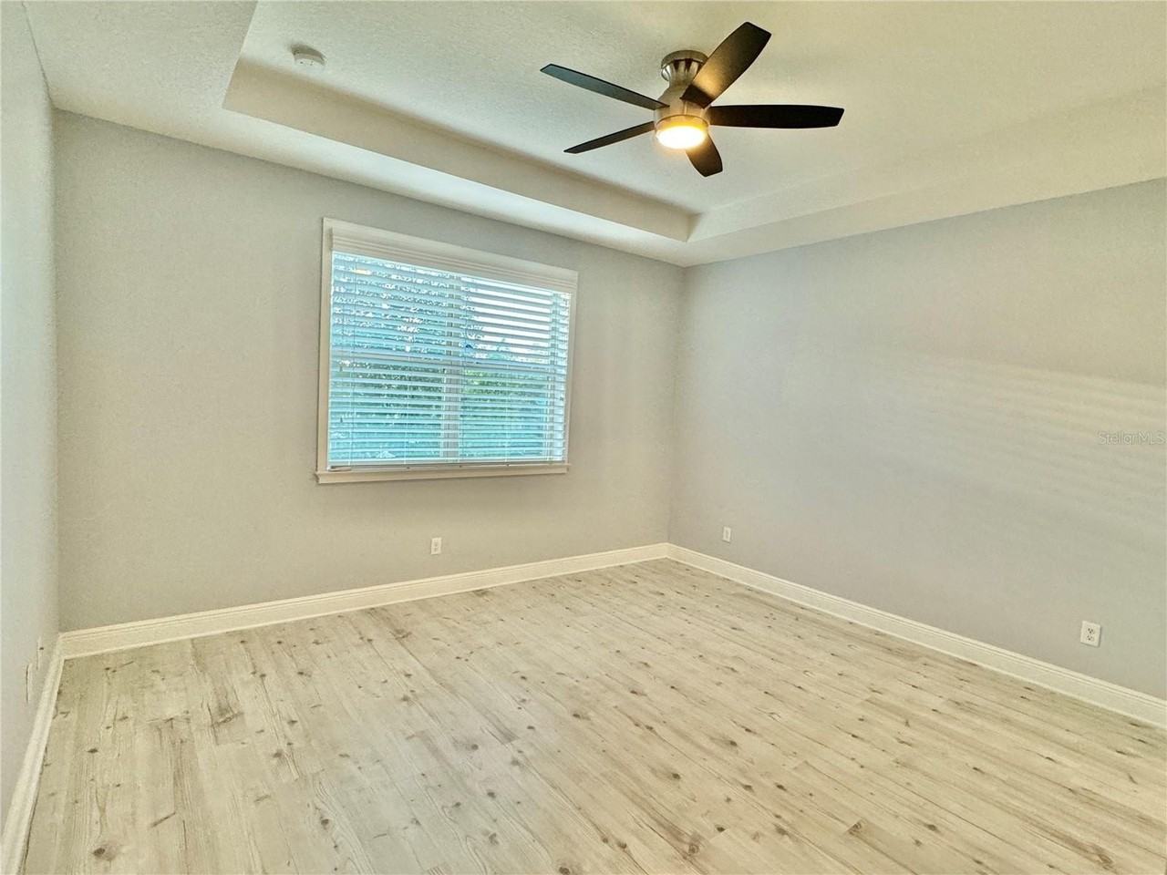 9799 Winnington St - Photo 6 of 50