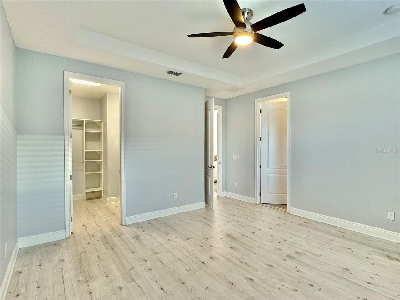 9799 Winnington St - Photo 7 of 50