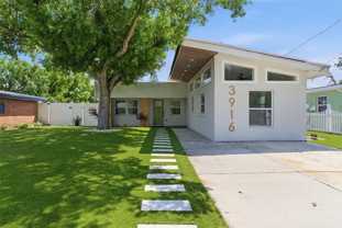 3916 W Iowa Ave - Photo 1 of 1