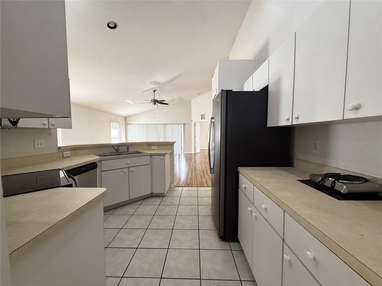 6518 Bridgecrest Dr - Photo 6 of 26