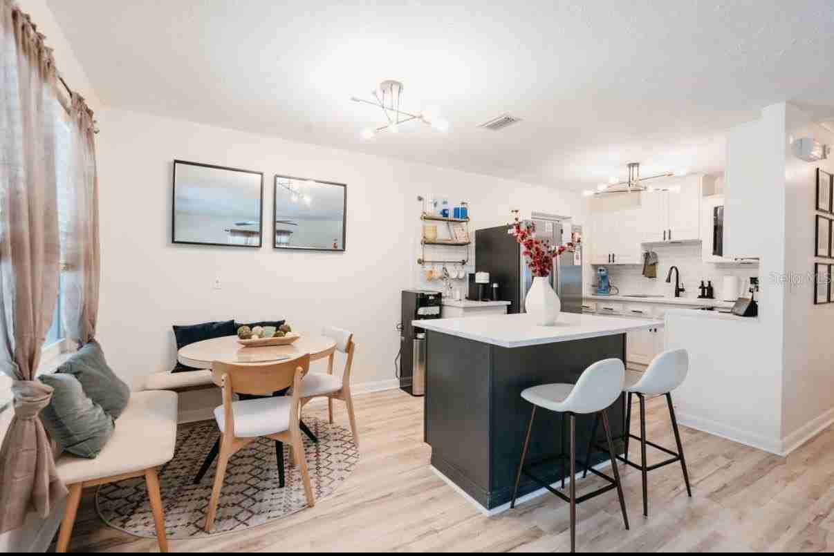 3229 W Fielder St - Photo 3 of 13