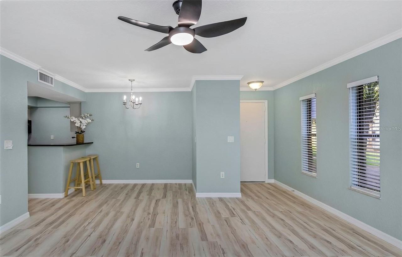 718 Lyndhurst St #904 - Photo 7 of 20