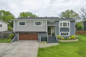 featured image of 7215 Larchwood Ln