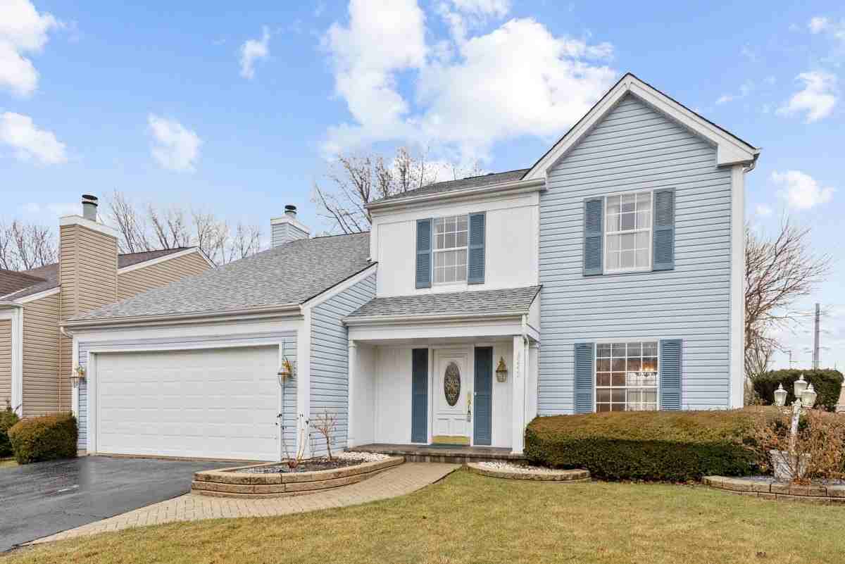 3245 Gresham Ln E - Photo 2 of 28