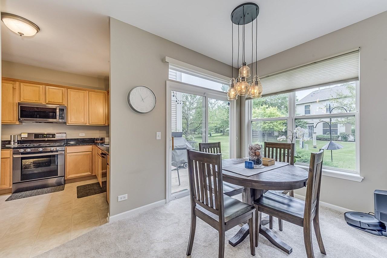 2172 Sunrise Cir - Photo 7 of 20