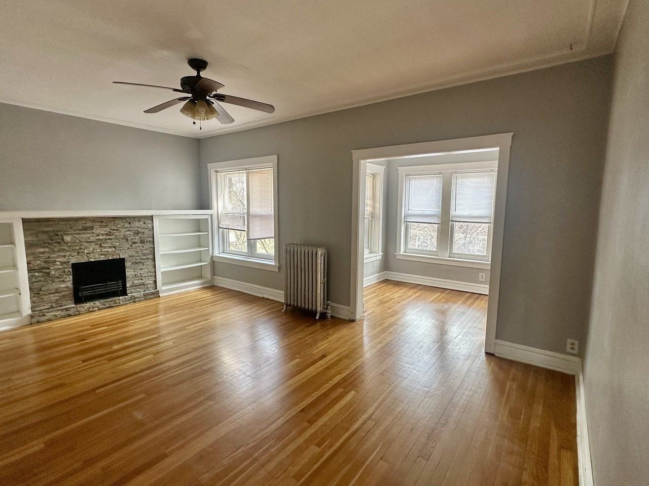 5354 N Winthrop Ave Unit 3rd - Photo 2 of 15