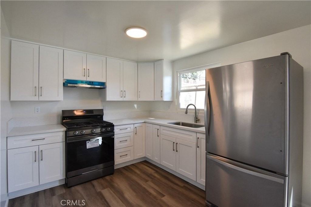 11039 Dodson St - Photo 7 of 23