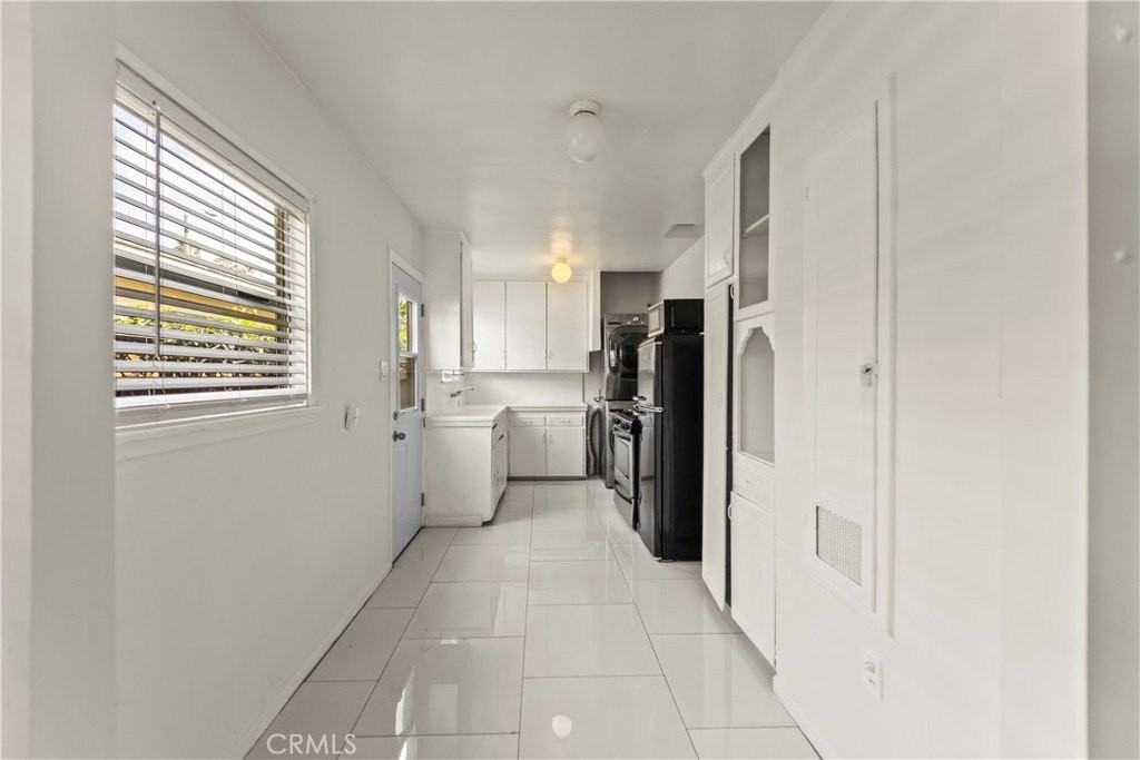 425 Venice Way #1-2 - Photo 5 of 13