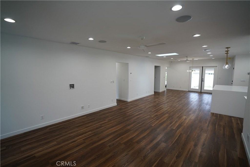 4466 Sherman Oaks Cir - Photo 4 of 24