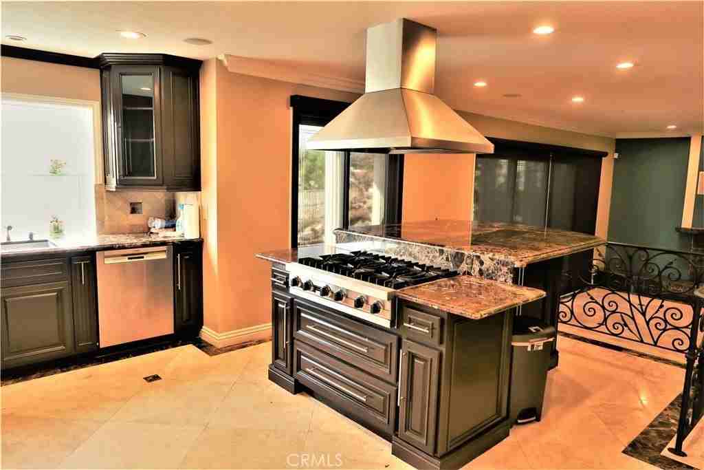 28201 Tinajo - Photo 2 of 22