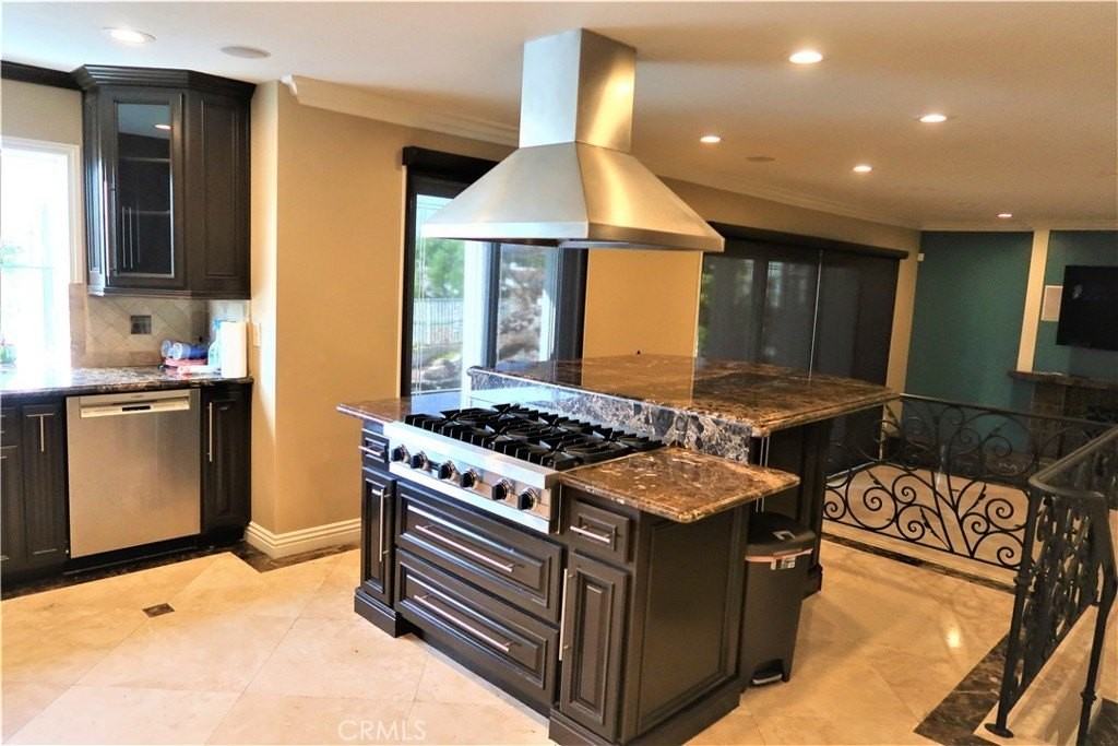 28201 Tinajo - Photo 3 of 22