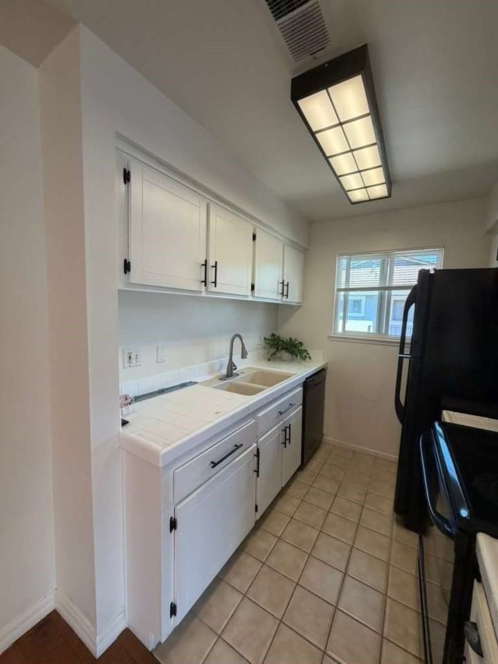 4608 Via Vista Cir - Photo 3 of 16