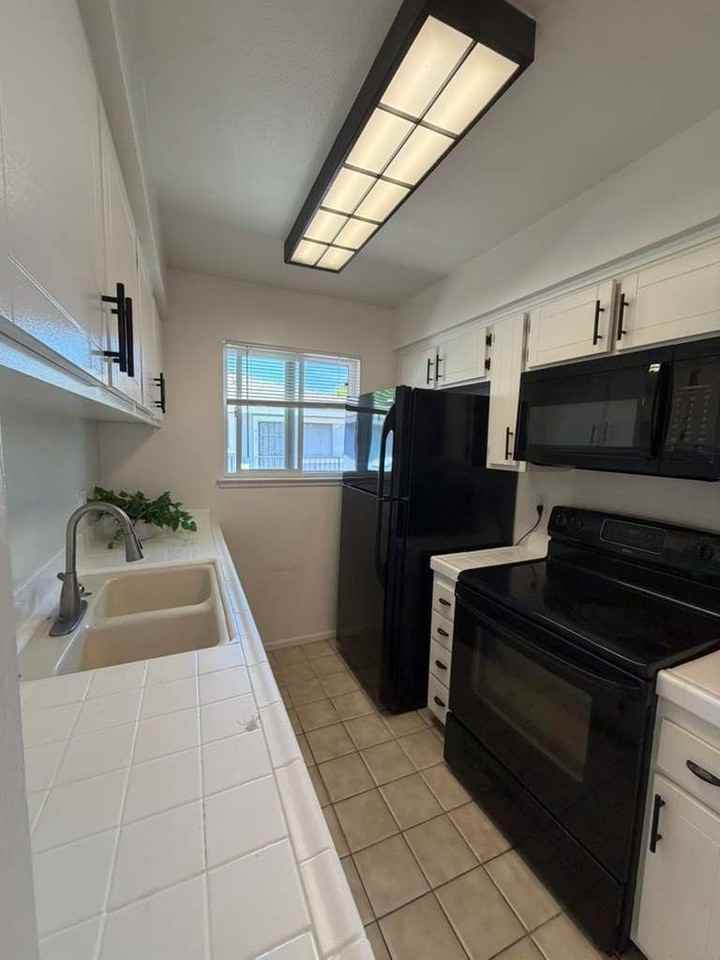 4608 Via Vista Cir - Photo 4 of 16