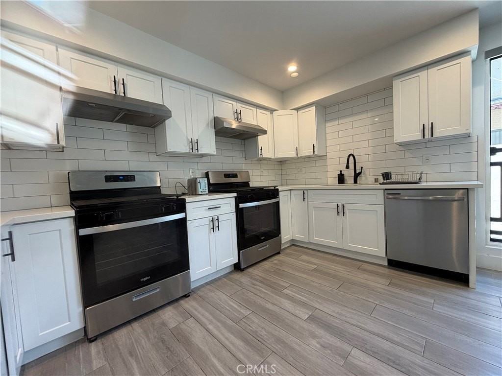 5654 La Mirada Ave - Photo 3 of 10