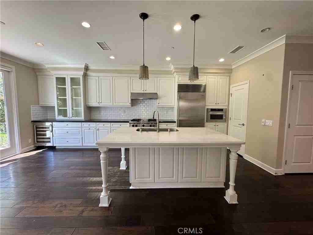 80 Cipresso - Photo 3 of 42