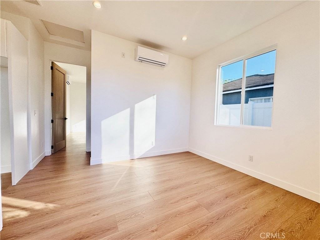 6858 Aura Ave - Photo 4 of 16