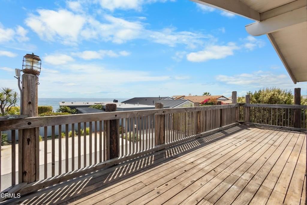 4237 Faria Rd - Photo 7 of 43