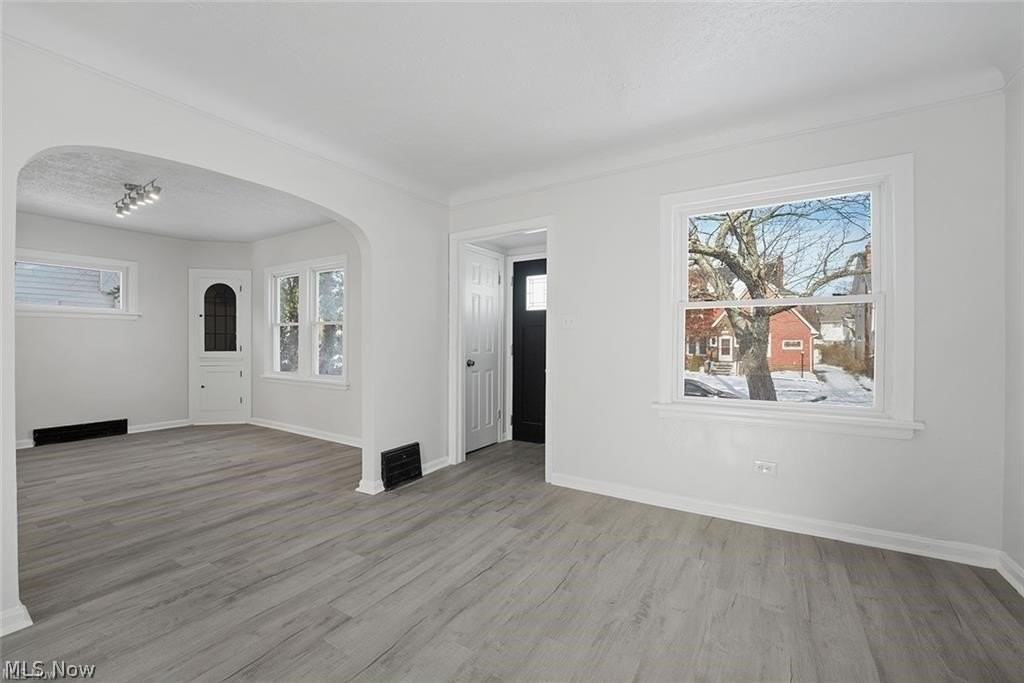 3406 Henderson Rd - Photo 7 of 34