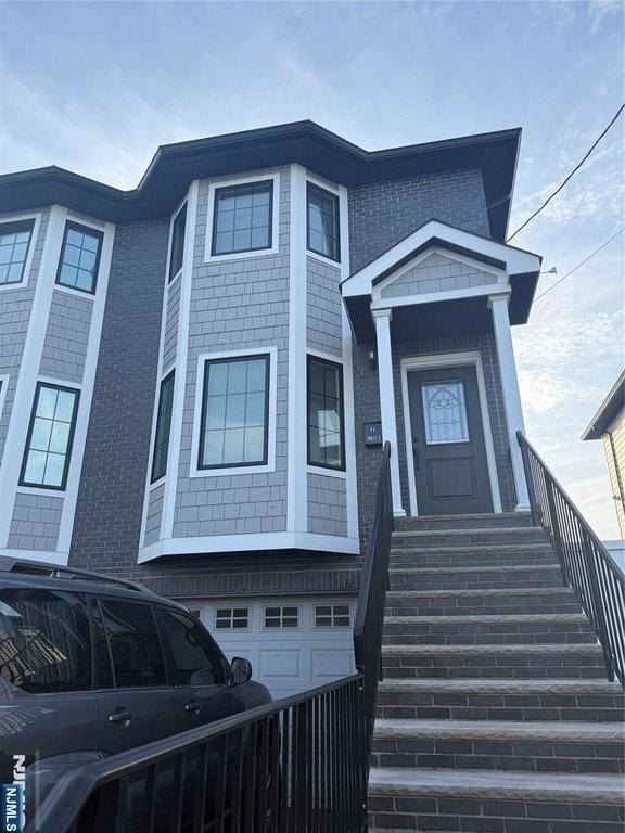 43 Jackson Ave - Photo 2 of 14