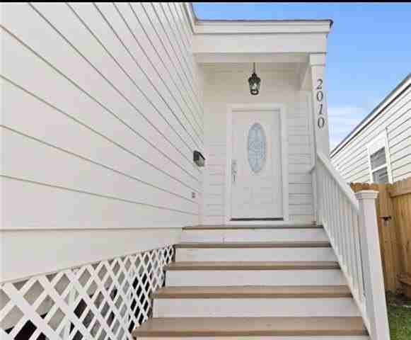 2010 Saint Ferdinand St - Photo 2 of 14