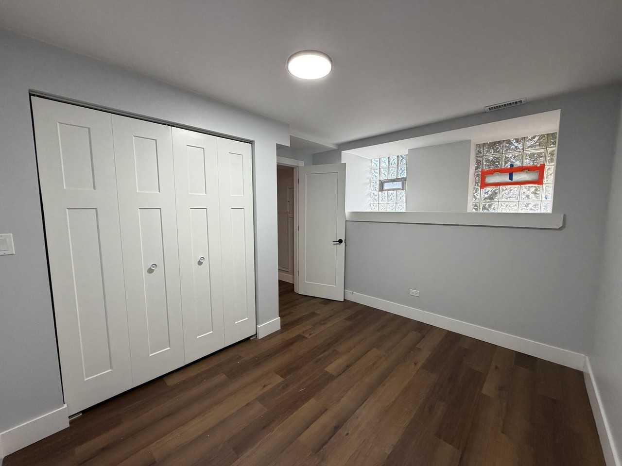 932 N Richmond St #1F - Photo 7 of 8