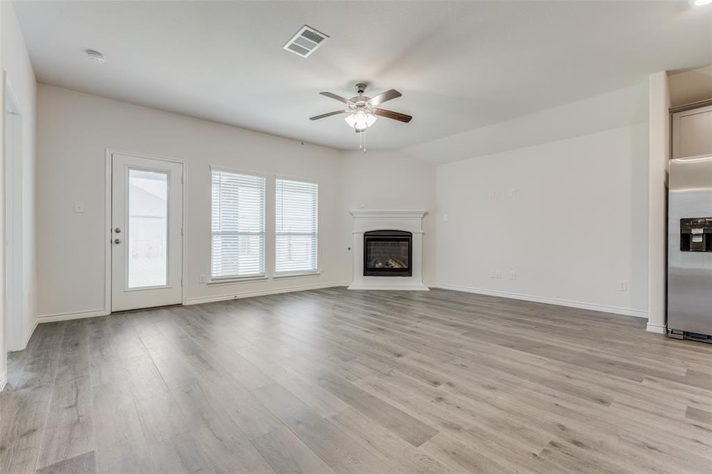 2942 Trusting Way - Photo 2 of 20