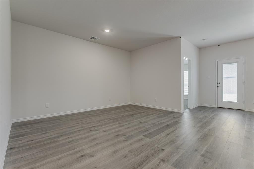 2942 Trusting Way - Photo 6 of 20