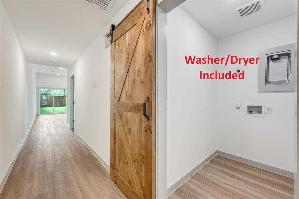 1509 Locust St #B - Photo 6 of 13