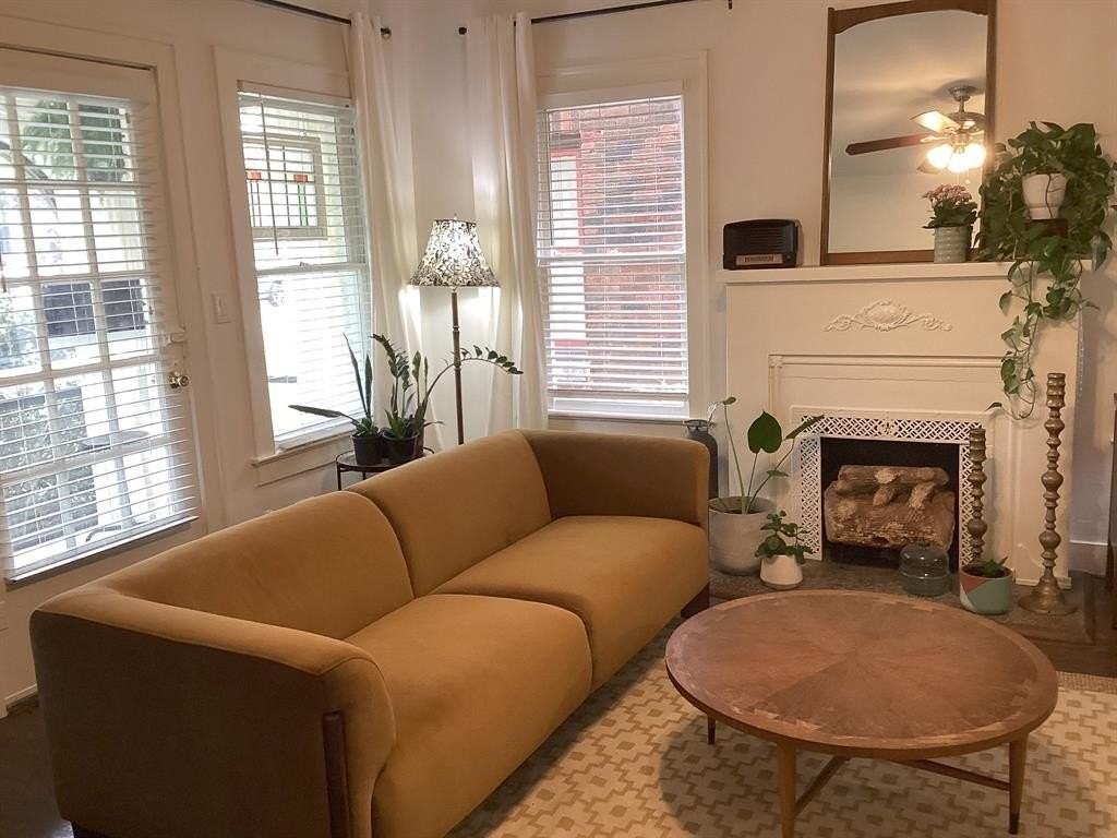 4034 Hawthorne Ave #103 - Photo 3 of 13