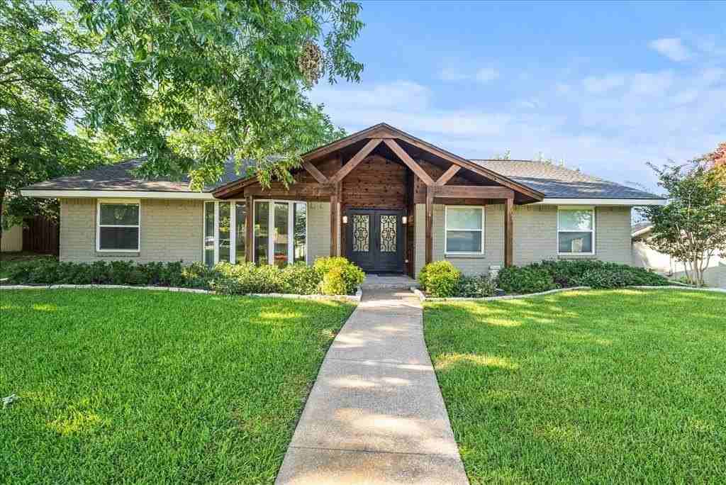 12408 Cedar Bend Dr - Photo 2 of 40